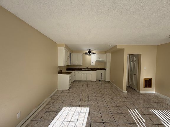 3rd image of 11565 Downey Ave #2