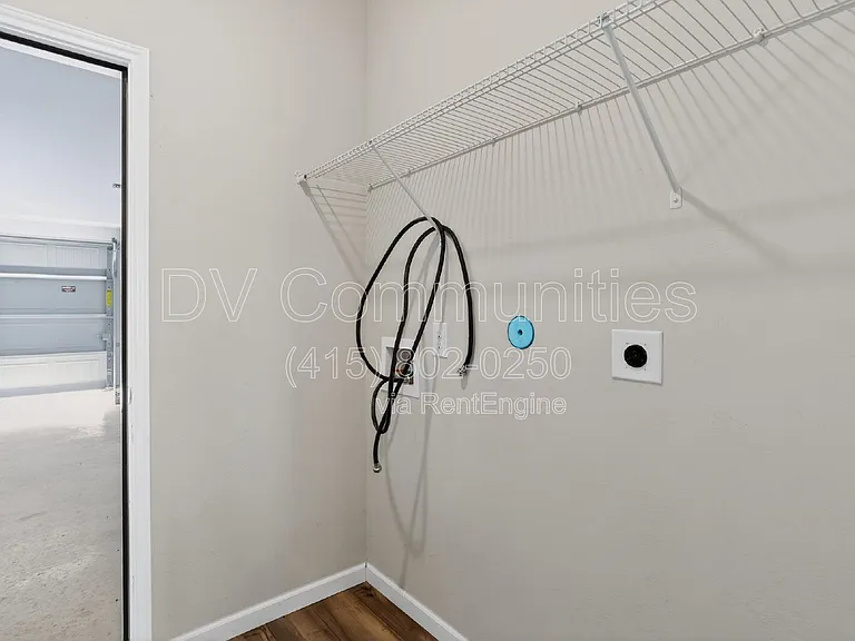 1712 Amaranth Ln — Photo 29