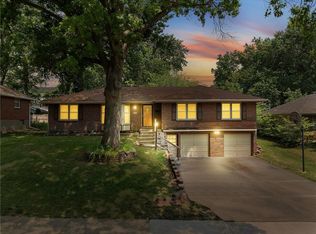 1702 NE 68th Ter, Gladstone, MO 64118