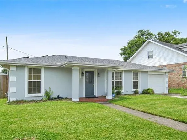 208 Bear Dr, Arabi, LA 70032