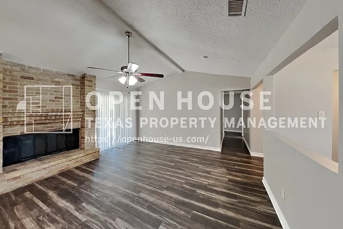 833 Harvest Glen Dr — Photo 4