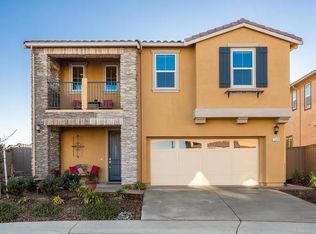2088 Capri Dr, Roseville, CA 95661