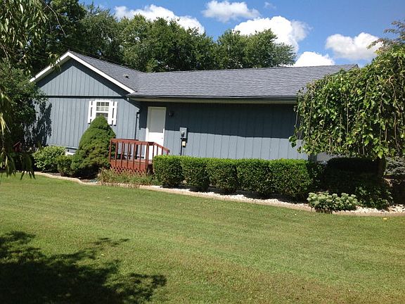 3rd image of 548 S Algonquin Dr