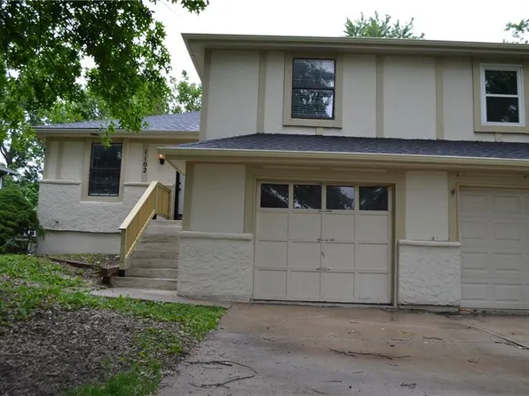 1102 W Sheridan St, Olathe, KS 66061