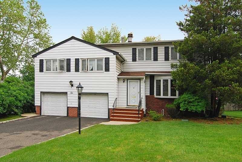 1st image of 10 Marcy Pl