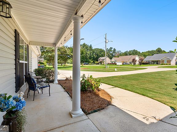 4th image of 141 Mathews Rd