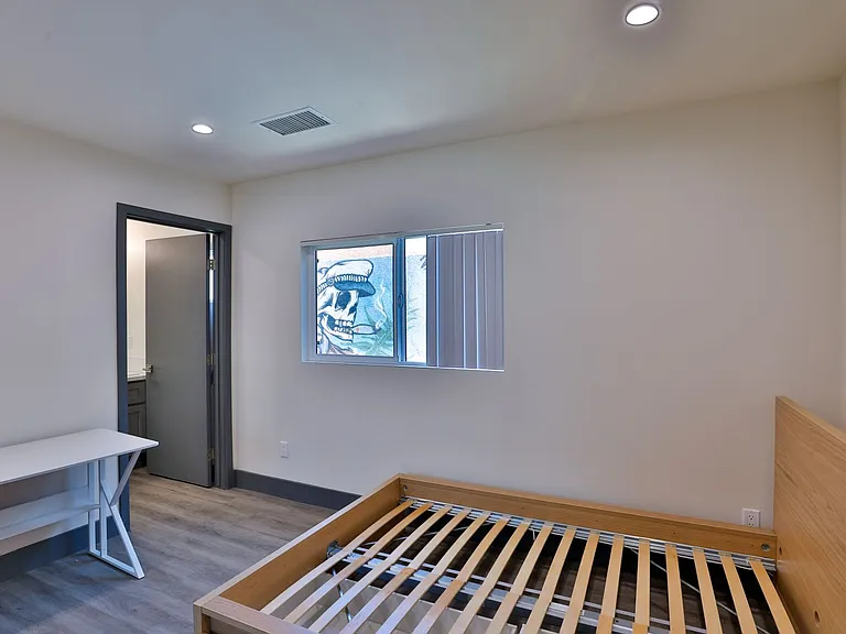 2811 Menlo Ave — Photo 18
