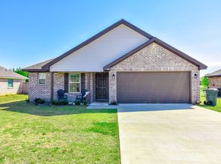 143 Bristol Ln, Wetumpka, AL 36092