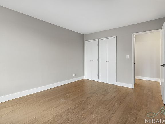 4th image of 330 E 39th St APT 35L