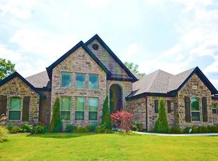 3404 NE Oaktrace Ave, Bentonville, AR 72712