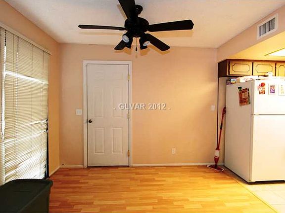 4th image of 250 Shadybrook Ln