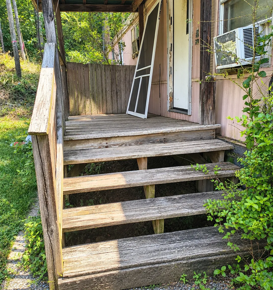2 bed, 700 sqft, $435 — Photo 2