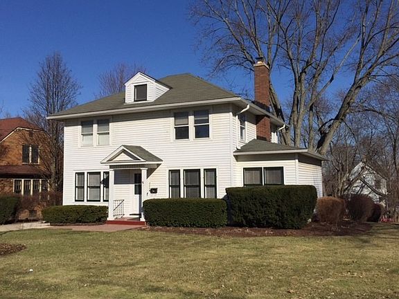 2nd image of 404 Pleasant St