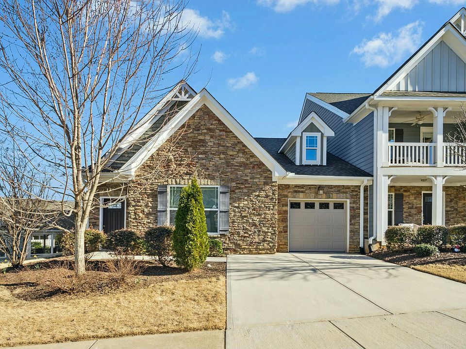 1st image of 321 Spicebush Cir