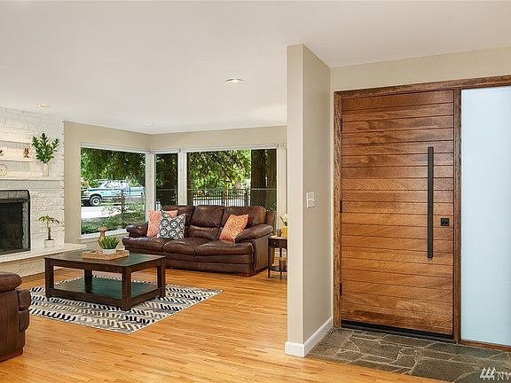 4th image of 4008 NE 178th St