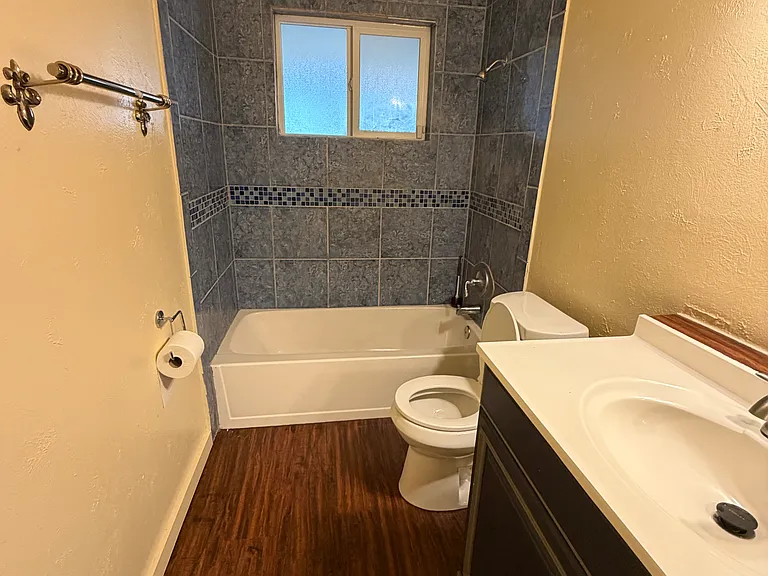 1284 Xapary St — Photo 2