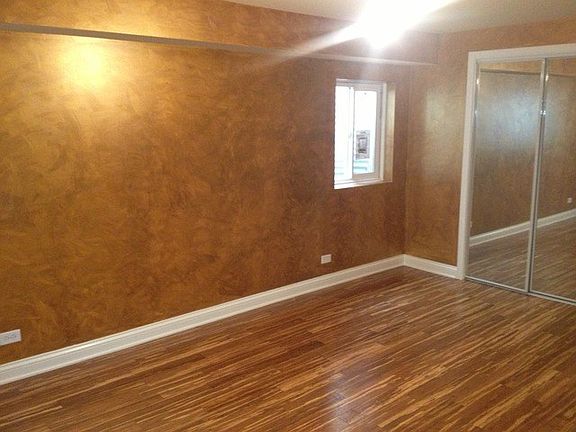 5th image of 1111 W Sturbridge Dr