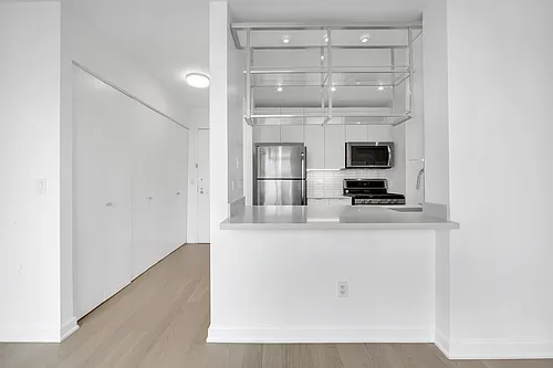77 W 24th St #27G Photo 1
