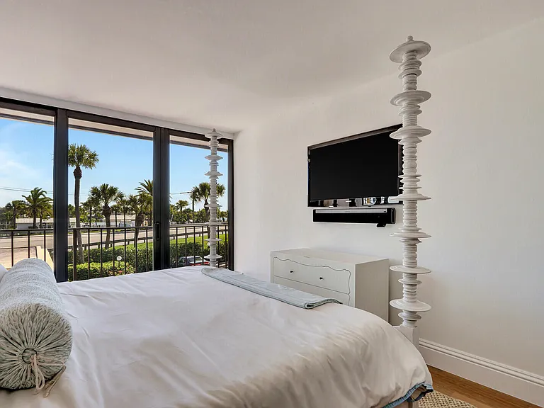 225 S Beach Rd #204 — Photo 21