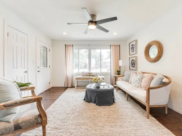 1821 Andover Ct, Village, OK 73120