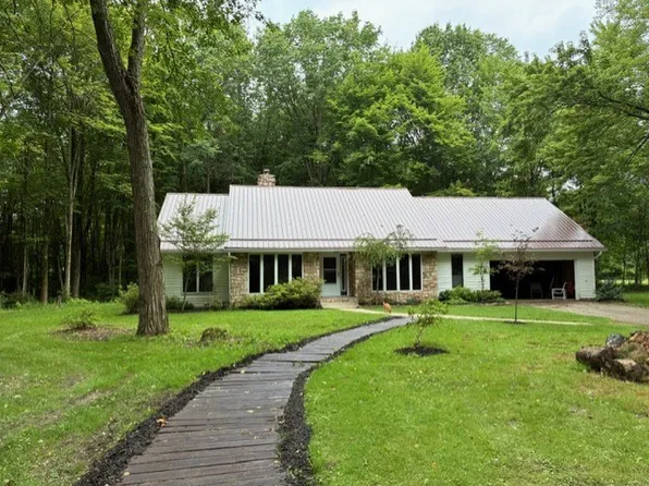 5569 E State St, Hermitage, PA 16148