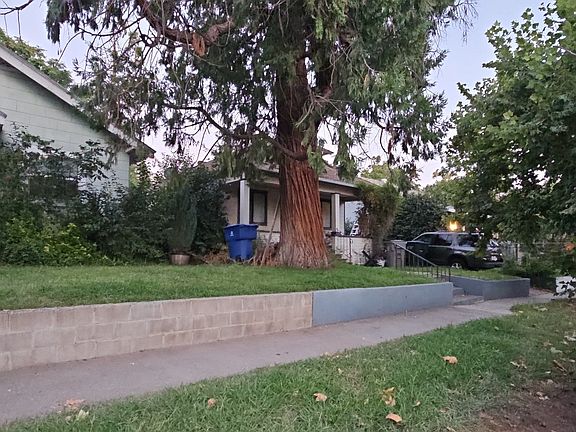 3rd image of 3125-3125 Franklin Blvd #1