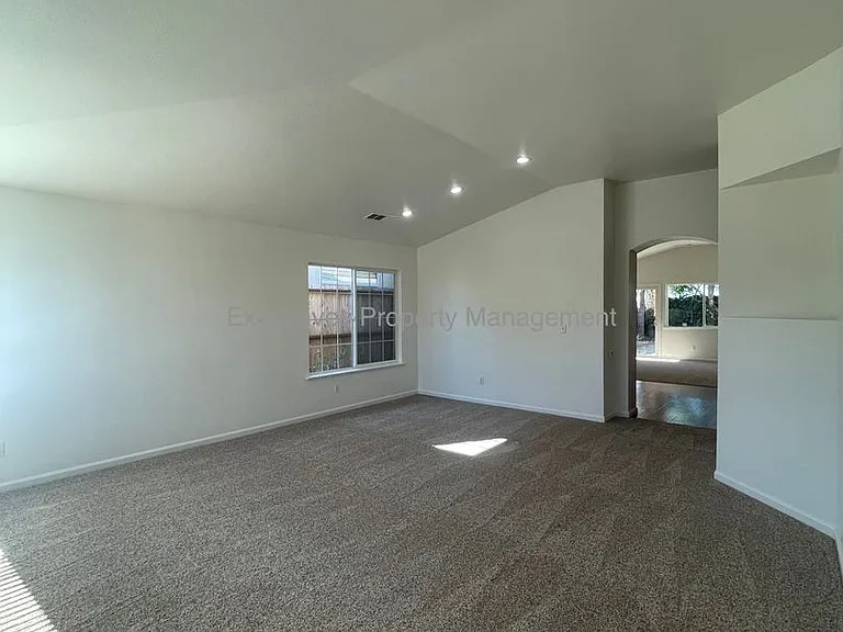 1449 Quiet Ct — Photo 4