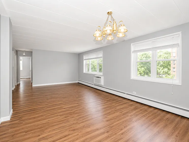 6161 N Hoyne Ave #214 — Photo 4
