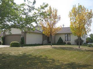 2nd image of 117 Greenbriar Dr