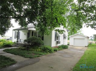 660 Rice St, Elmore, OH 43416