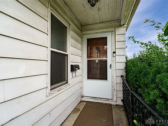 5th image of 1532 Canfield Ave