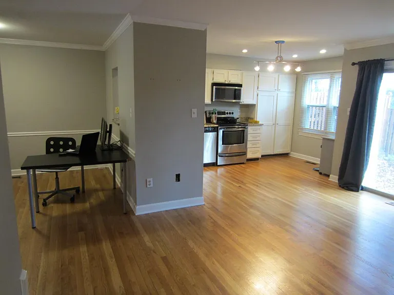 5889 Woodfield Estates Dr — Photo 6