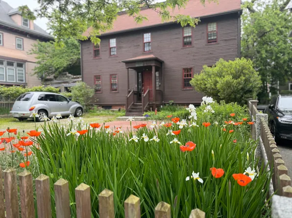 78 Sycamore St APT 2, Somerville, MA 02145