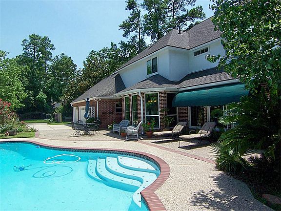 3rd image of 1902 Riverglen Forest Dr