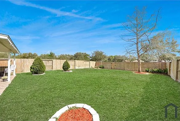4 bed, 2660 sqft, $2,500 — Photo 3