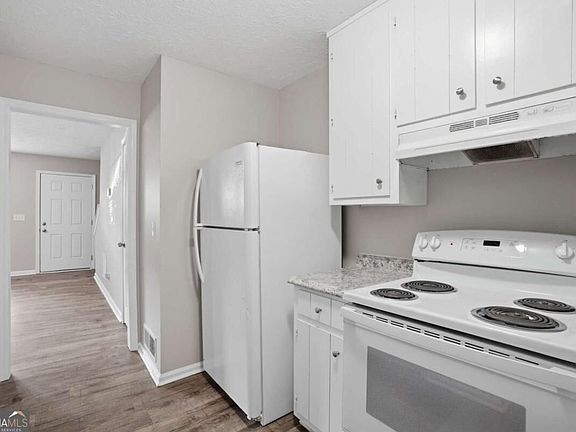 4th image of 5342-5344 Ridgemere Ct