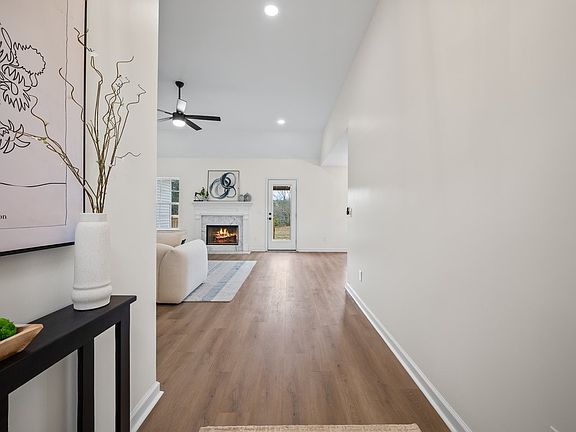 3rd image of 2304 Riverway Dr