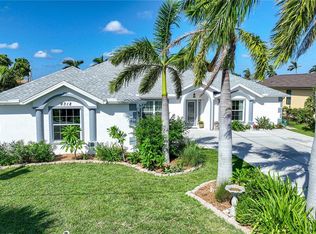 9318 Rosebud Cir, Port Charlotte, FL 33981