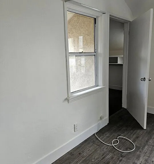 2226 Zoe Ave #B — Photo 7