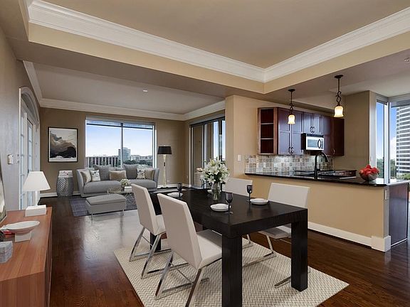 3rd image of 3333 Allen Pkwy Unit 810