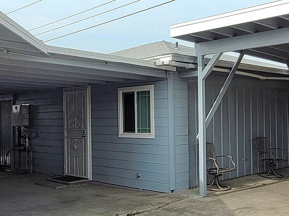 3rd image of 1509 E Broadway #3