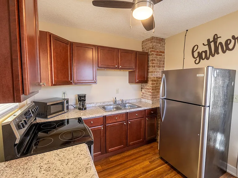 602 Braddock Ave #2 — Photo 10