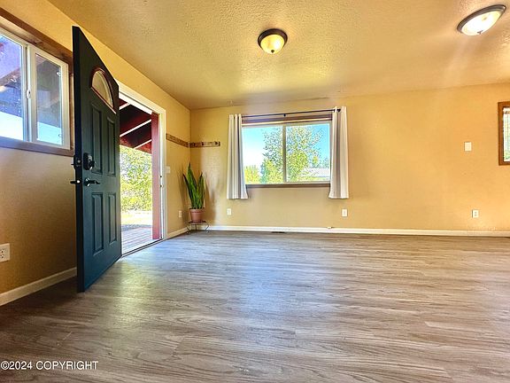 5th image of 1734 N Pioneer Peak Dr