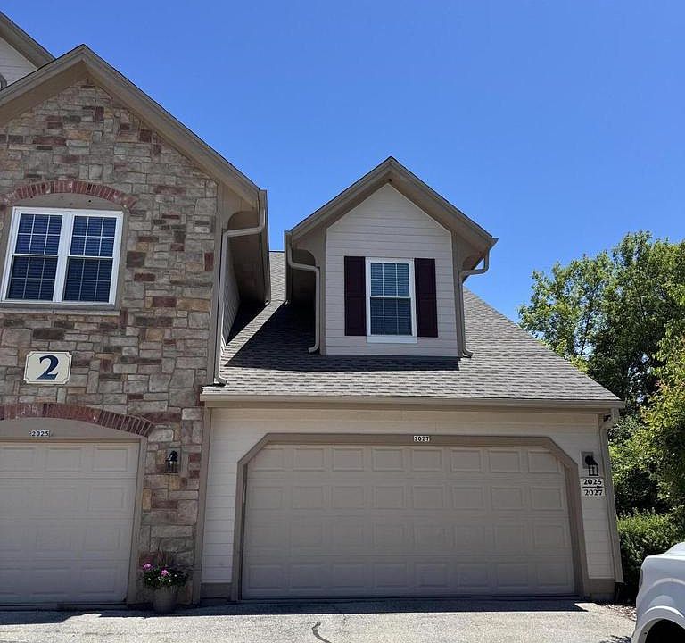 1st image of 2027 W Vista Bella DRIVE
