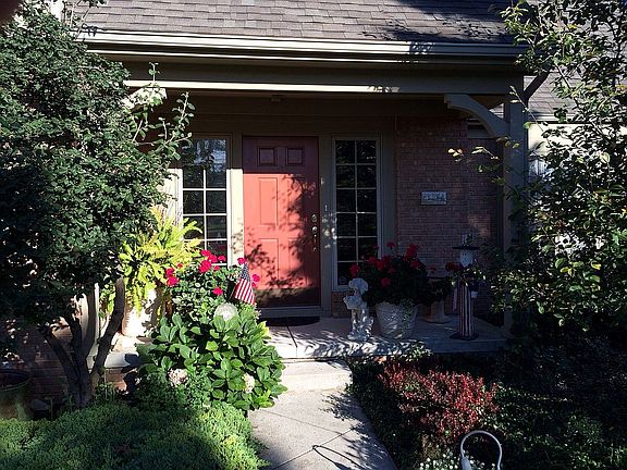 3rd image of 1499 Rivercrest Dr