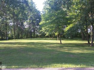 17 Country Club Dr, Bloomfield, IA 52537