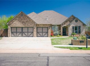 712 Bridgeview Pl, Edmond, OK 73003