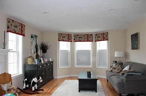 5th image of 21 Honeysuckle Rd