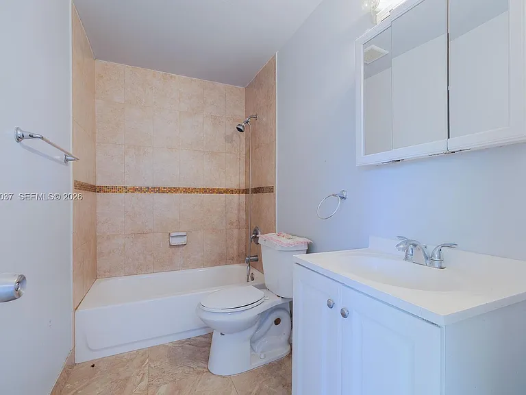 28147 SW 142nd Ct — Photo 8