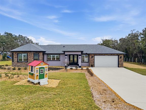 3rd image of 16090 Fringe Tree Dr